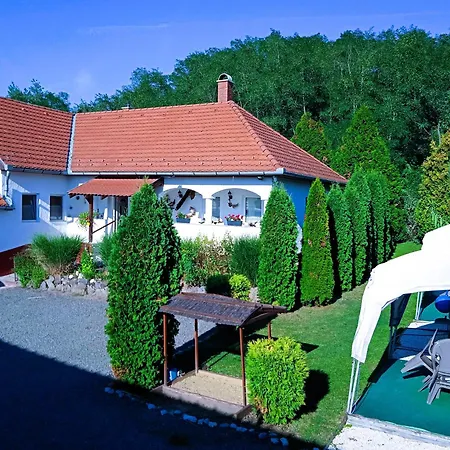 Harmony Vendeghaz Egerszalók