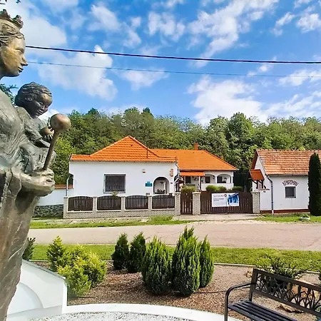 Harmony Vendeghaz Egerszalók